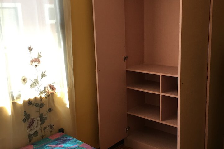 Room 4 of 50