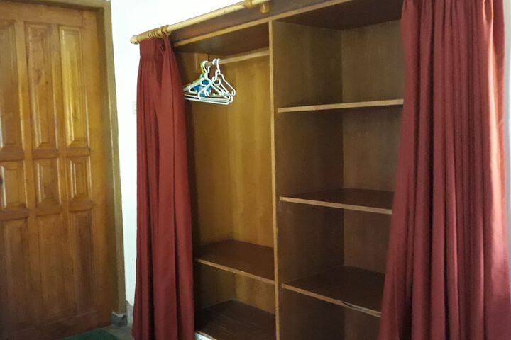 Room 6 of 58