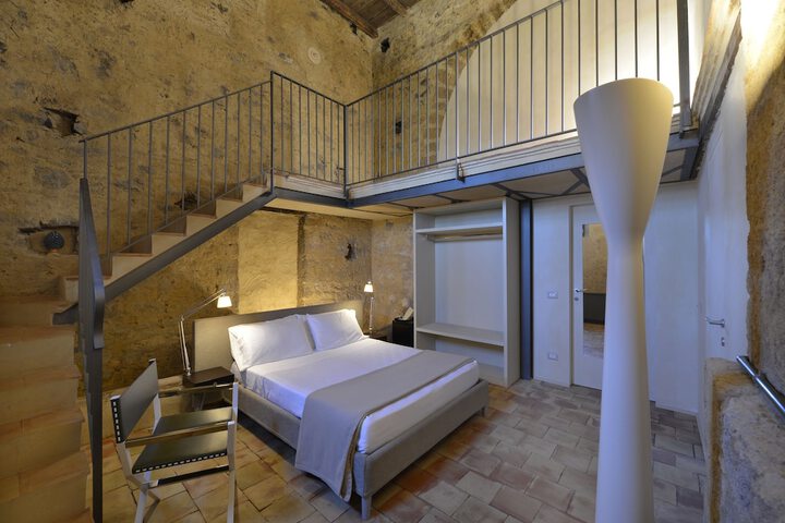 Room 4 of 88