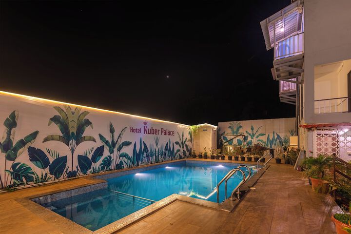 Pool 23 of 37