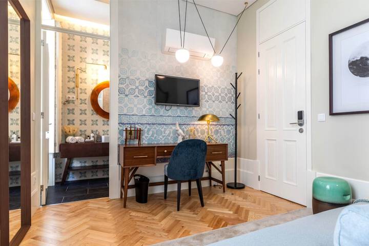 Room 18 of 47
