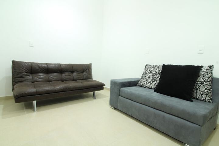 Room 17 of 27