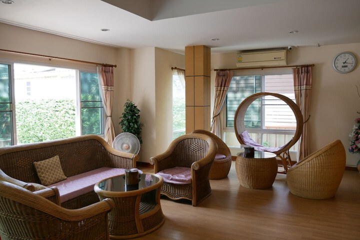 Hotel Interior 6 of 31