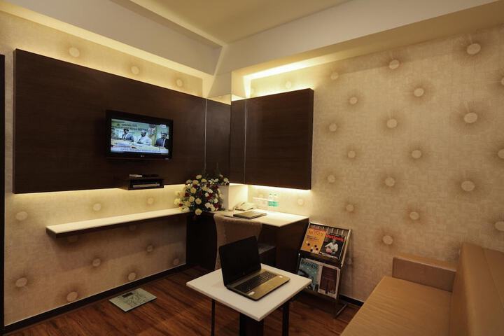 Room 18 of 44