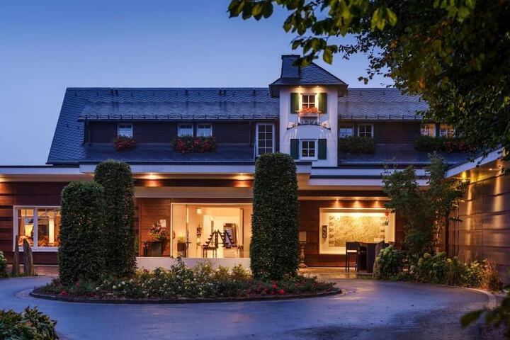 Hotel 58 of 70