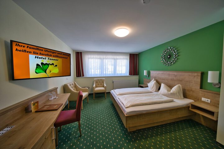 Room 12 of 62