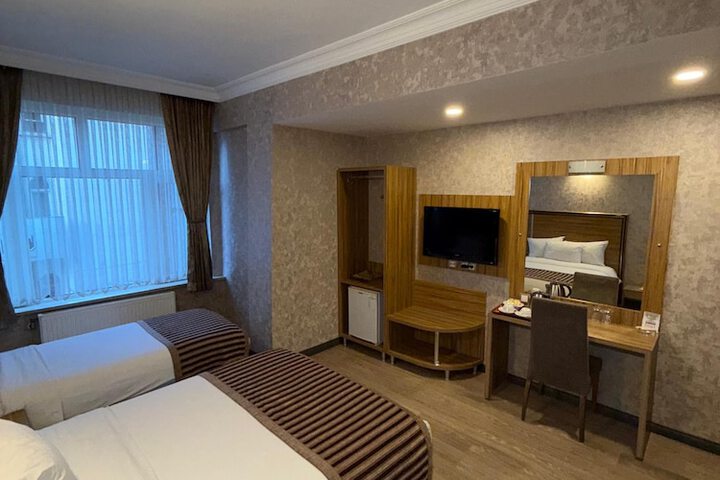 Room 19 of 35