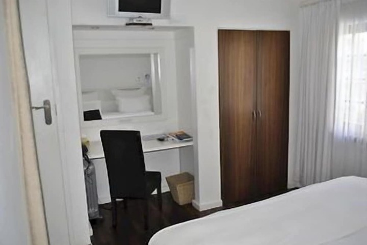 Room 20 of 109
