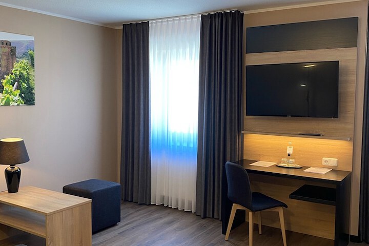 Room 20 of 98
