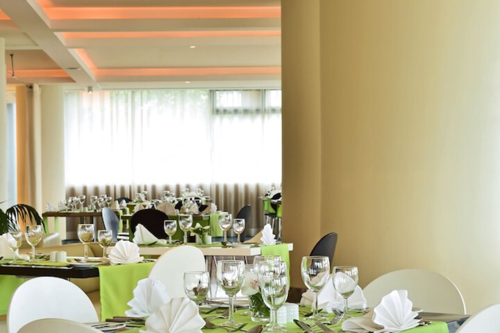Dining 213 of 250