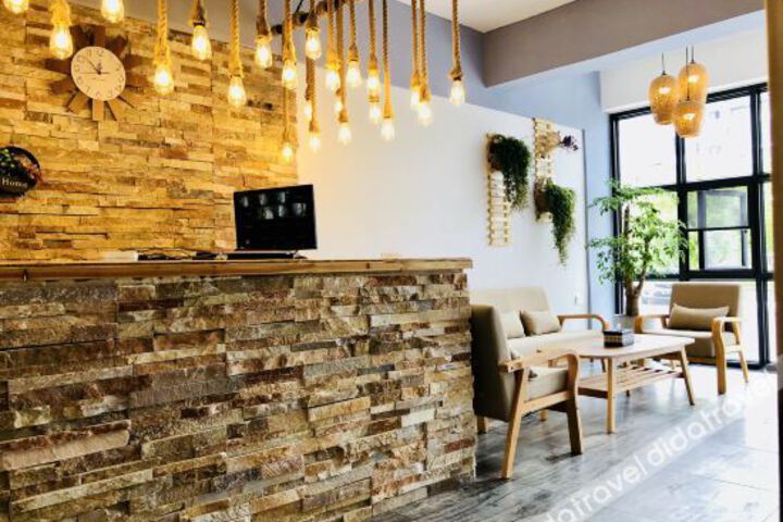Hotel Interior 13 of 32