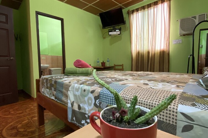 Room 12 of 42