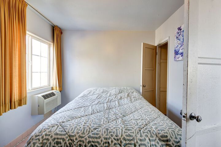 Room 3 of 47