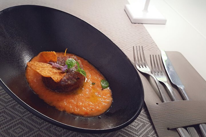 Dining 93 of 139