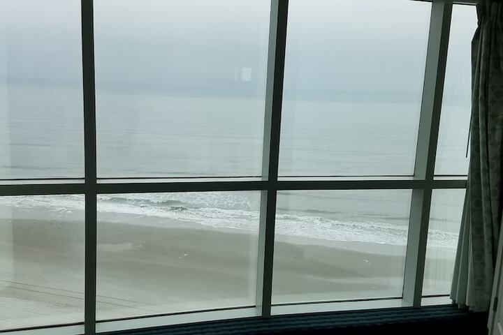 Room 116 of 190