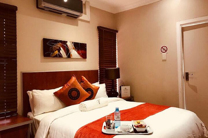 Room 21 of 36
