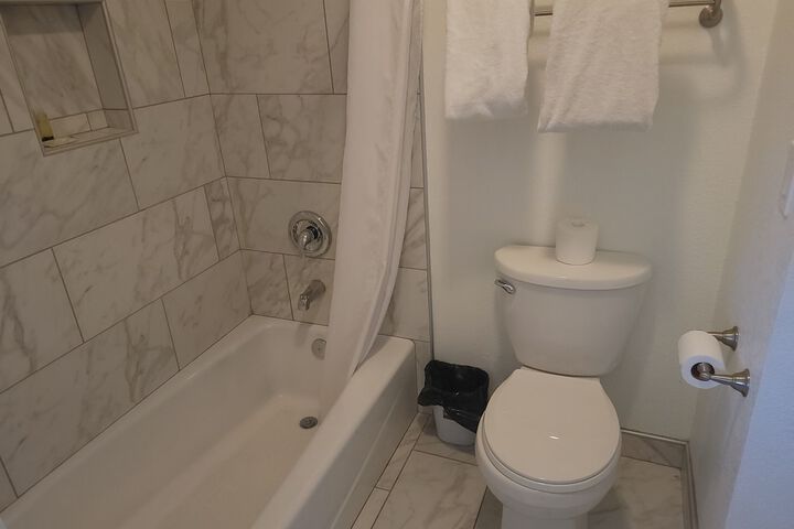 Room 92 of 141