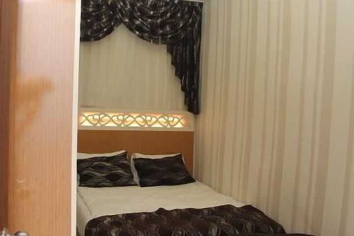 Room 15 of 23