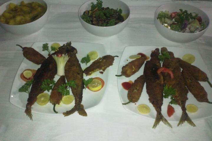 Dining 25 of 40