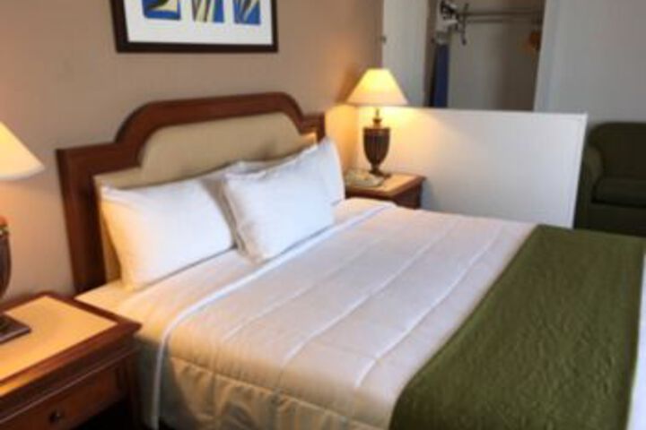 Room 4 of 50