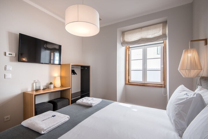Room 8 of 63