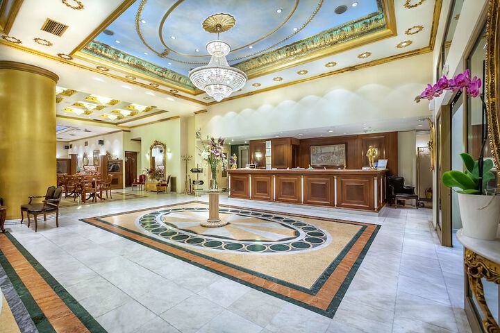 Guest Lobby