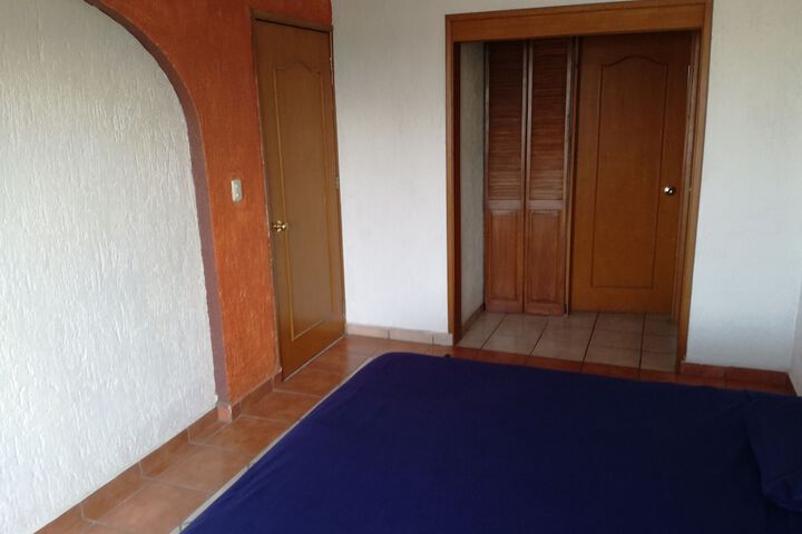 Room 2 of 13
