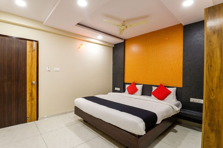 Room 8 of 22