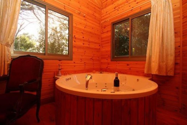 Hot Tub 30 of 40