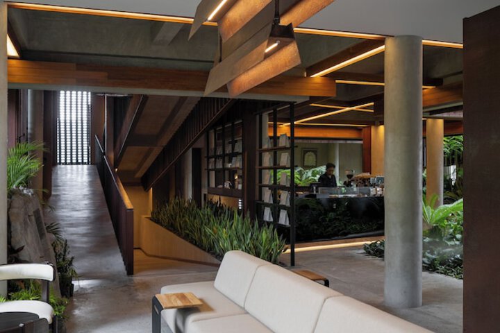 Hotel Interior 10 of 197