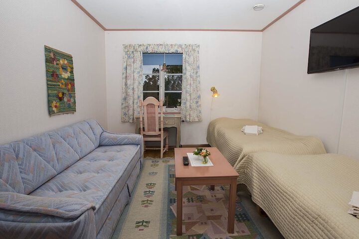 Room 3 of 35