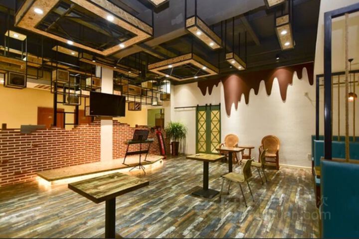 Hotel 5 of 41