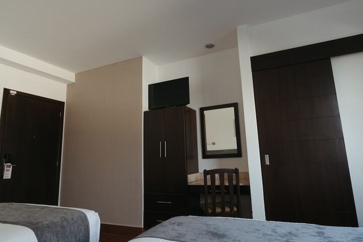 Room 13 of 41