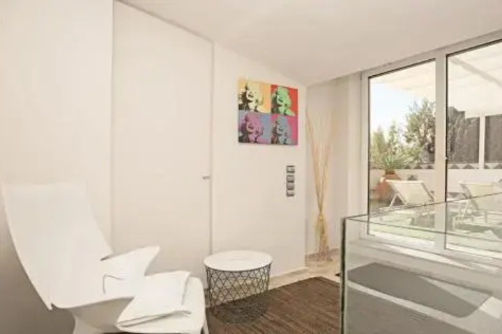Terrace/Patio 5 of 9