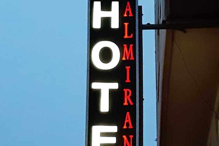 Hotel 35 of 37
