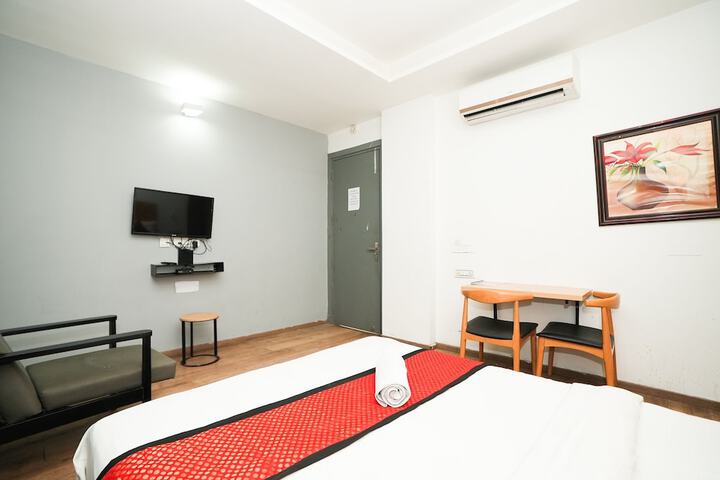 Room 15 of 26