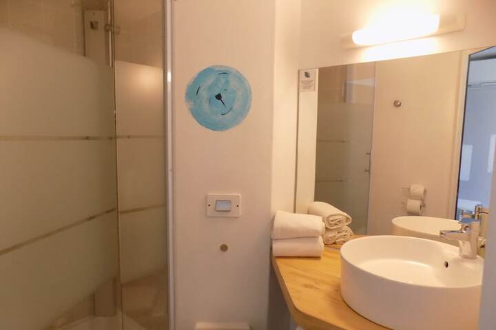 Room 43 of 73