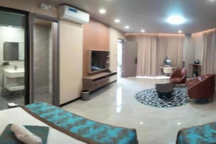 Room 18 of 39