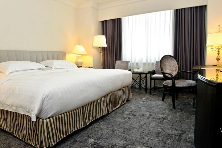 Room 11 of 21
