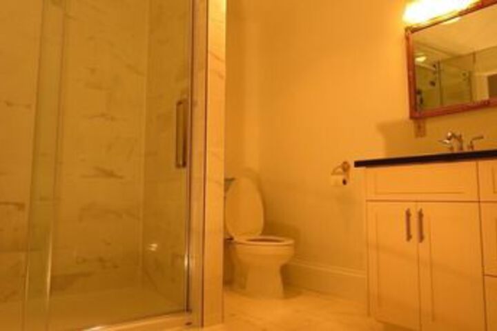 Room 5 of 15