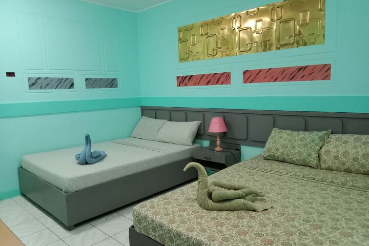 Room 8 of 41