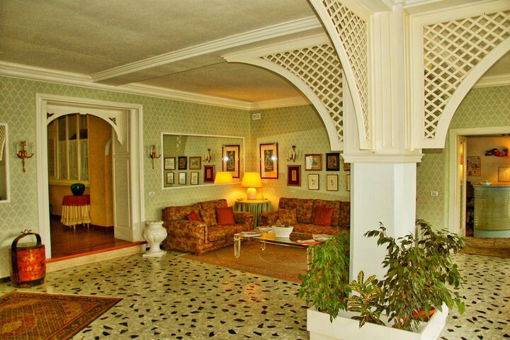 Hotel Lobby