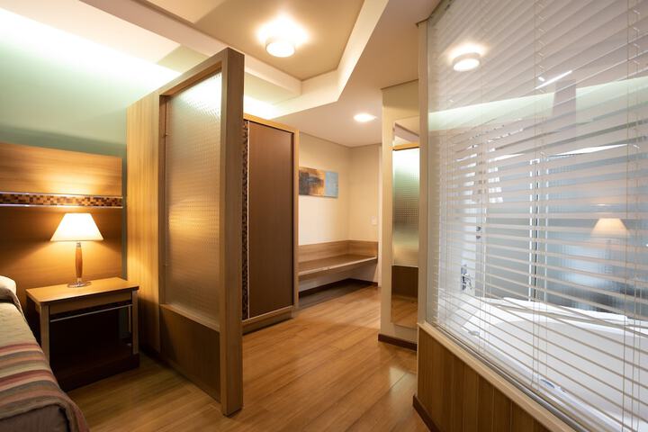 Room 15 of 111