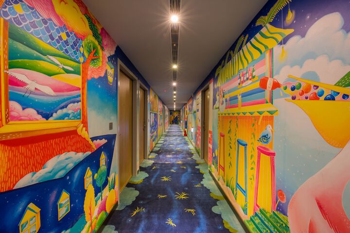Ballroom/Hall 84 of 96