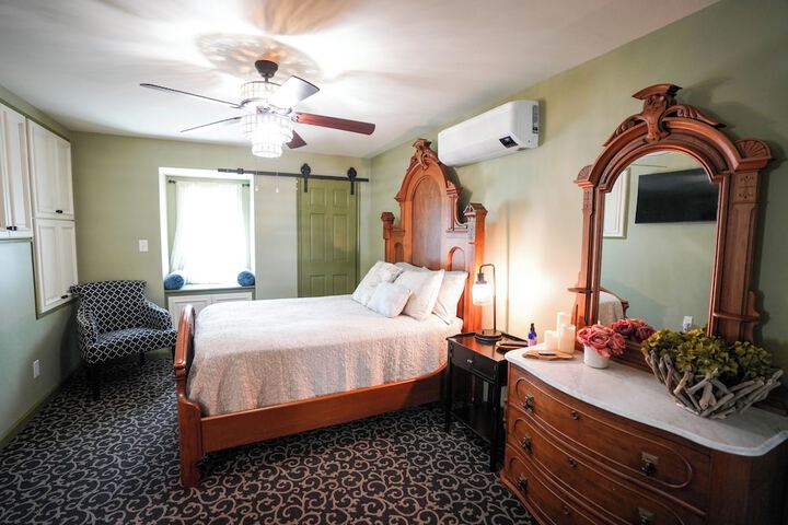 Room 29 of 230