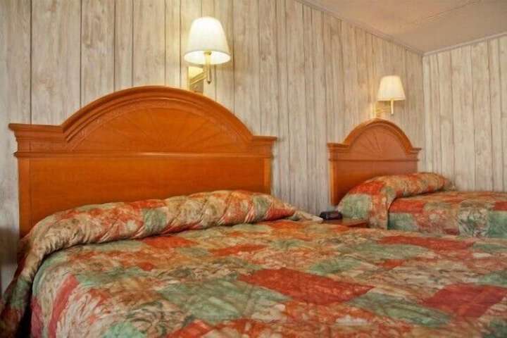 2 Double Beds (2 of 9)