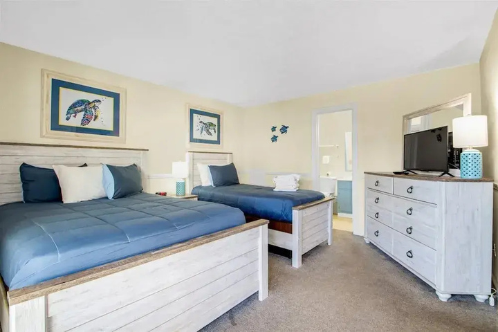 Room 2 of 13