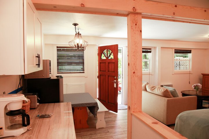 Room 32 of 63