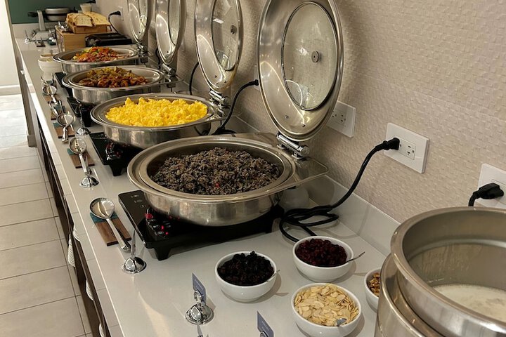 Dining 34 of 43