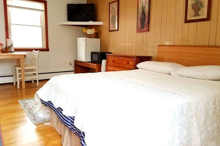 Room 7 of 37